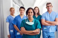 400 étudiants en soins infirmiers en renfort au CIUSSS de l’Estrie – CHUS pour l’été 2023